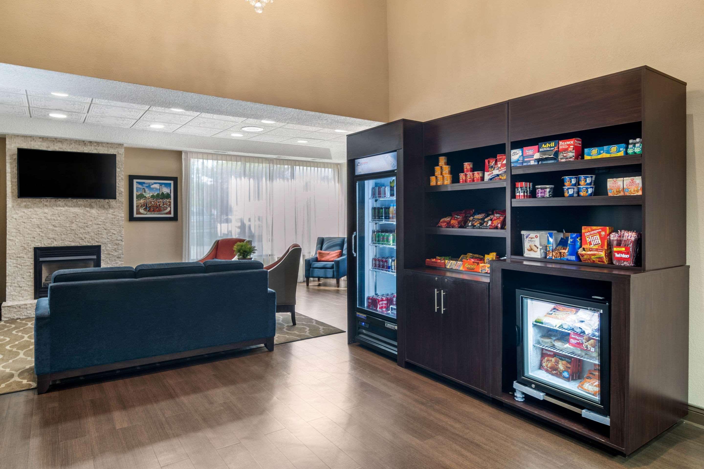 Comfort Inn & Suites Atlanta-Smyrna Ngoại thất bức ảnh