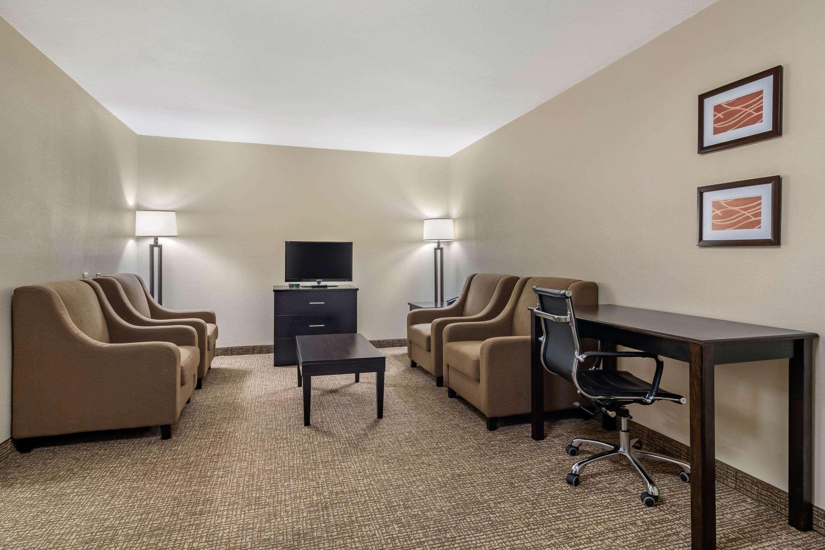 Comfort Inn & Suites Atlanta-Smyrna Ngoại thất bức ảnh